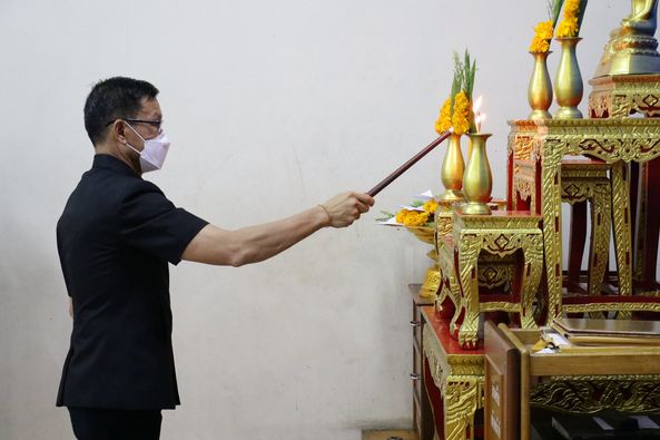 งานบำเพ็ญกุศลศพนายศรญา ระวังรัมย์ อายุ ๓๓ ปี ณ วัดโพนิมิตร รูปภาพ 1