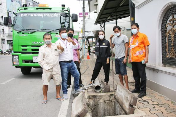 ท่อระบายน้ำบริเวณถนนดอนนกตรงข้ามร้านเทเลวิซ (Telewiz) รูปภาพ 1