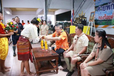 รอบกองไฟของลูกเสือ เนตรนารีและยุวกาชาดโรงเรียนกีฬาเทศบาลนครส ... Image 1