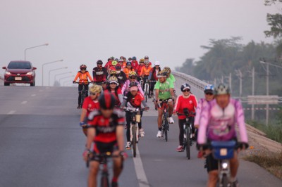 พลังหญิงพร้อมใจ! (Bike Together! Stronger Suratthani) Image 1