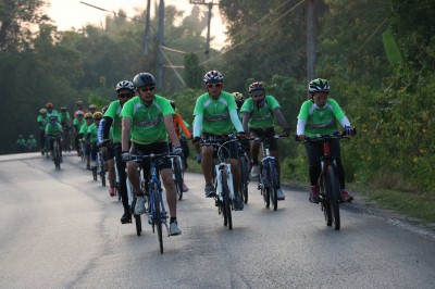 พลังหญิง พร้อมใจ ปั่นให้แข็งแรง (Bike Together! Stronger Sur ... Image 1